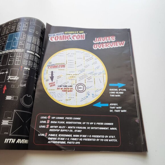 2015 NYCC 10th Edition Comic Con Program Featuring DKIII By Frank Miller & More - Picture 9 of 11